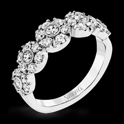 Right Hand Ring in 18k Gold with Diamonds