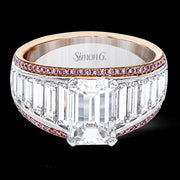 Engagement Ring in 18k Gold