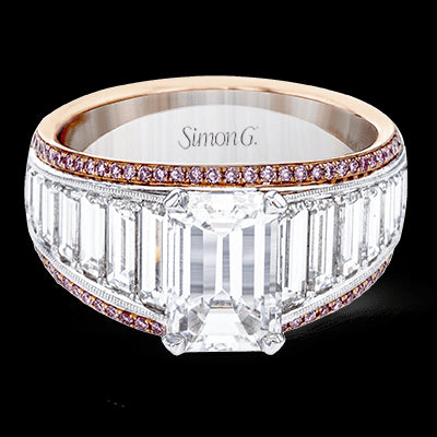 Engagement Ring in 18k Gold