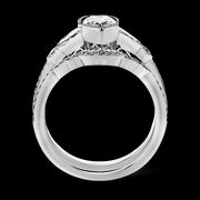 Engagement Ring in 18k Gold with Diamonds