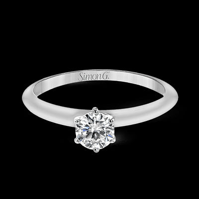 Engagement Ring in 18k Gold
