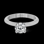 Engagement Ring in 18k Gold