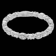 Right Hand Ring in 18k Gold with Diamonds