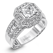 Engagement Ring in 18k Gold with Diamonds