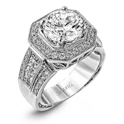 Engagement Ring in 18k Gold with Diamonds