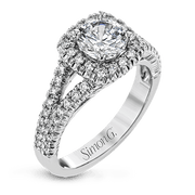 Engagement Ring in 18k Gold with Diamonds