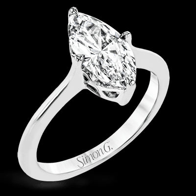 Engagement Ring in 18k Gold