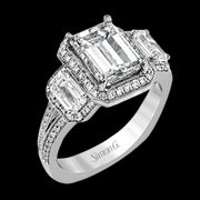 Engagement Ring in 18k Gold with Diamonds