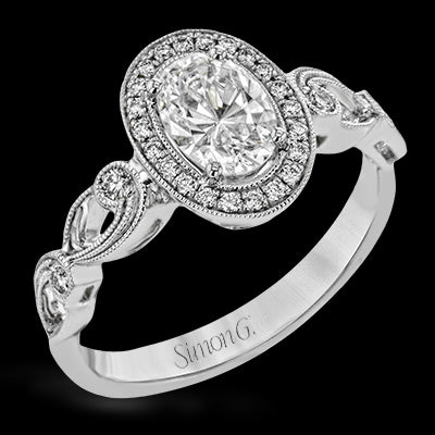 Engagement Ring in 18k Gold with Diamonds