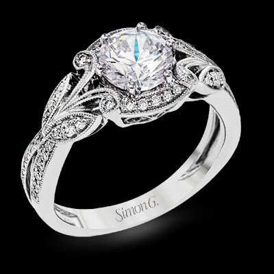 Engagement Ring in 18k Gold with Diamonds