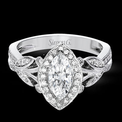 Engagement Ring in 18k Gold with Diamonds