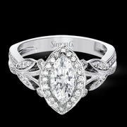 Engagement Ring in 18k Gold with Diamonds