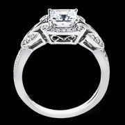 Engagement Ring in 18k Gold with Diamonds