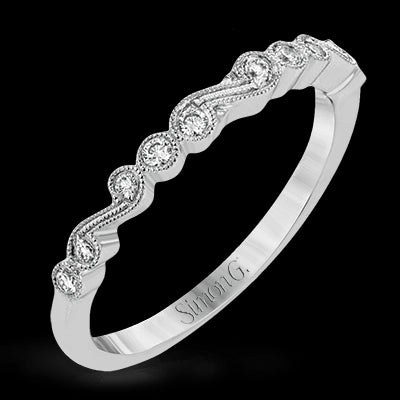 Right Hand Ring in 18k Gold with Diamonds