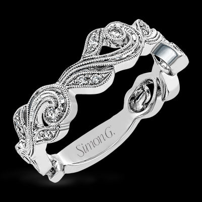 Right Hand Ring in 18k Gold with Diamonds