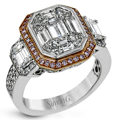 Engagement Ring in 18k Gold with Diamonds